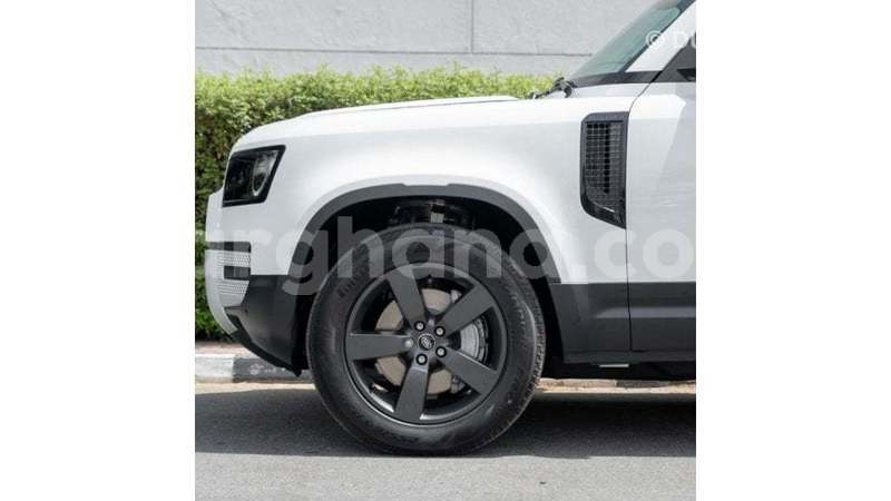 Big with watermark land rover defender ashanti import dubai 55261