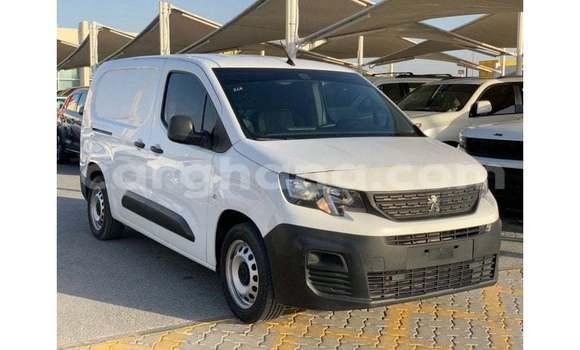 Sayi Imported Peugeot Partner White Mota in Import - Dubai a Ashanti Sayi Imported Peugeot Partner White Mota in Import - Dubai a Ashanti
