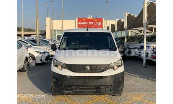 Sayi Imported Peugeot Partner White Mota in Import - Dubai a Ashanti Sayi Imported Peugeot Partner White Mota in Import - Dubai a Ashanti