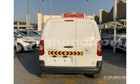 Sayi Imported Peugeot Partner White Mota in Import - Dubai a Ashanti Sayi Imported Peugeot Partner White Mota in Import - Dubai a Ashanti