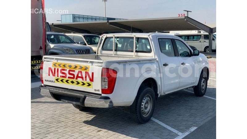 Big with watermark nissan navara ashanti import dubai 55268