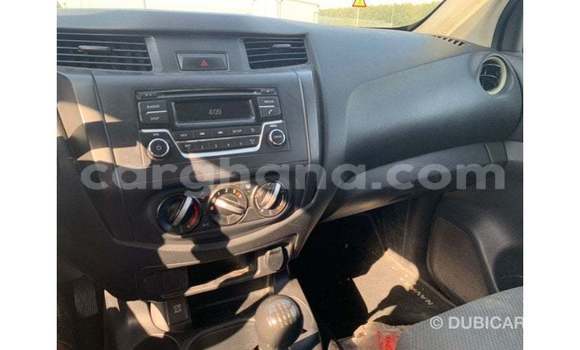 Ra Imported Nissan Navara funfun Ọkọ̀ in Import - Dubai ni Ashanti Ra Imported Nissan Navara funfun Ọkọ̀ in Import - Dubai ni Ashanti