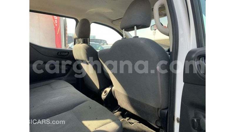 Big with watermark nissan navara ashanti import dubai 55268