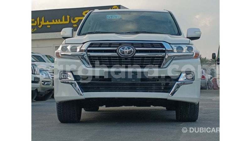 Big with watermark toyota land cruiser ashanti import dubai 55278