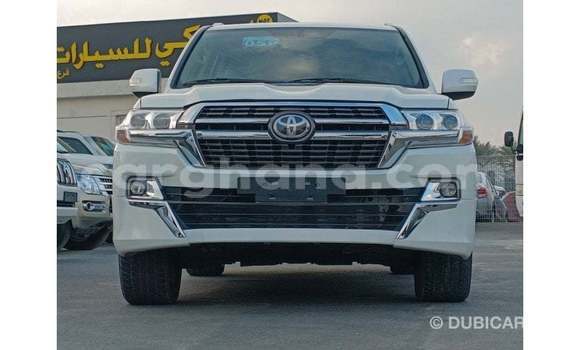 Buy Import Toyota Land Cruiser White Car in Import - Dubai in Ashanti Buy Import Toyota Land Cruiser White Car in Import - Dubai in Ashanti