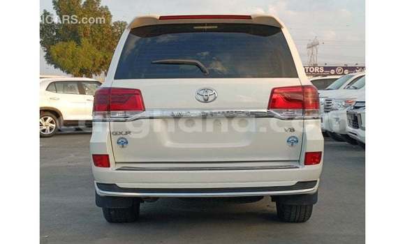 Buy Import Toyota Land Cruiser White Car in Import - Dubai in Ashanti Buy Import Toyota Land Cruiser White Car in Import - Dubai in Ashanti