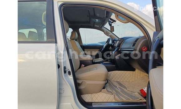 Buy Import Toyota Land Cruiser White Car in Import - Dubai in Ashanti Buy Import Toyota Land Cruiser White Car in Import - Dubai in Ashanti