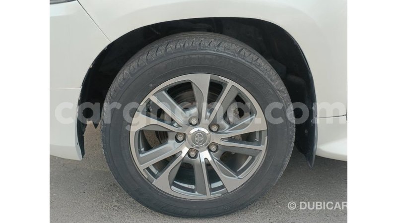 Big with watermark toyota land cruiser ashanti import dubai 55278