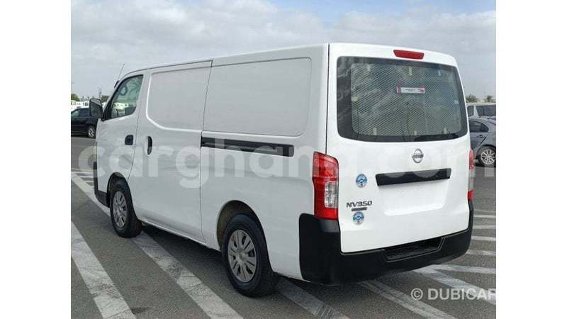 Big with watermark nissan urvan ashanti import dubai 55281