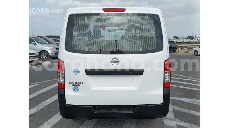 Big with watermark nissan urvan ashanti import dubai 55281