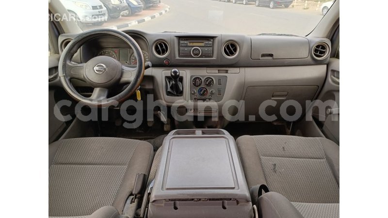 Big with watermark nissan urvan ashanti import dubai 55281