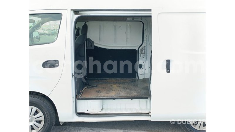 Big with watermark nissan urvan ashanti import dubai 55281