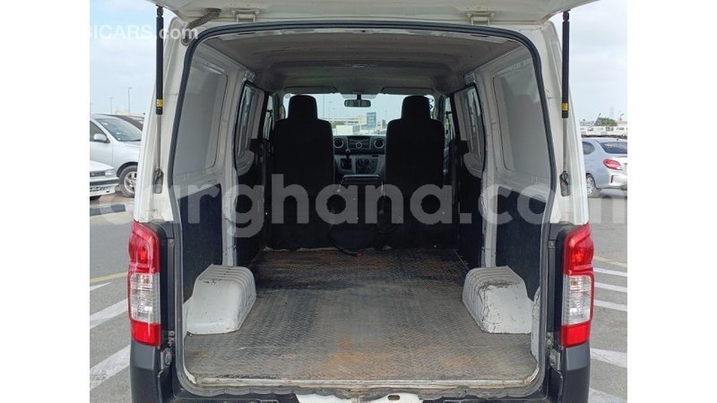 Big with watermark nissan urvan ashanti import dubai 55281