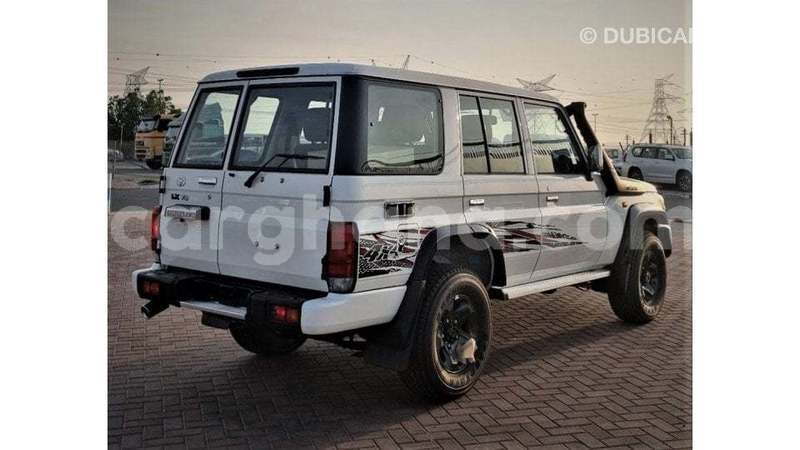 Big with watermark toyota land cruiser ashanti import dubai 55284