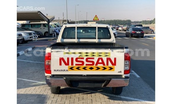 Ra Imported Nissan Navara funfun Ọkọ̀ in Import - Dubai ni Ashanti Ra Imported Nissan Navara funfun Ọkọ̀ in Import - Dubai ni Ashanti
