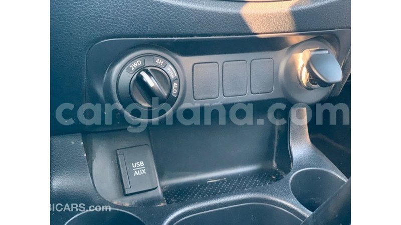 Big with watermark nissan navara ashanti import dubai 55288