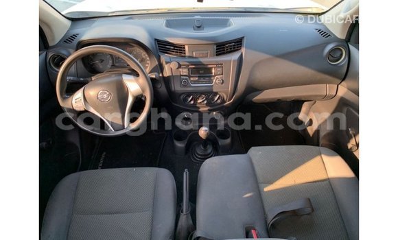 Ra Imported Nissan Navara funfun Ọkọ̀ in Import - Dubai ni Ashanti Ra Imported Nissan Navara funfun Ọkọ̀ in Import - Dubai ni Ashanti