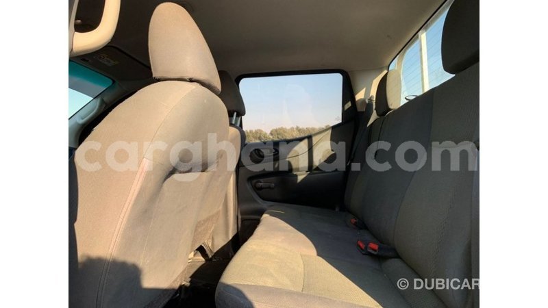 Big with watermark nissan navara ashanti import dubai 55288