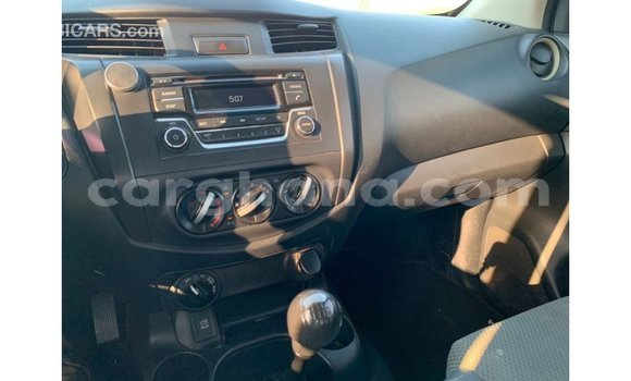 Ra Imported Nissan Navara funfun Ọkọ̀ in Import - Dubai ni Ashanti Ra Imported Nissan Navara funfun Ọkọ̀ in Import - Dubai ni Ashanti
