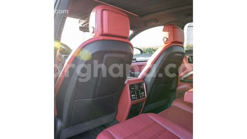 Big with watermark porsche cayenne ashanti import dubai 55295