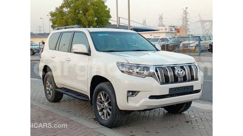 Big with watermark toyota prado ashanti import dubai 55319