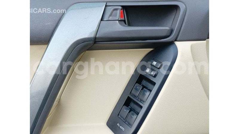 Big with watermark toyota prado ashanti import dubai 55319