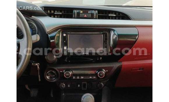 Ra Imported Toyota Hilux funfun Ọkọ̀ in Import - Dubai ni Ashanti Ra Imported Toyota Hilux funfun Ọkọ̀ in Import - Dubai ni Ashanti