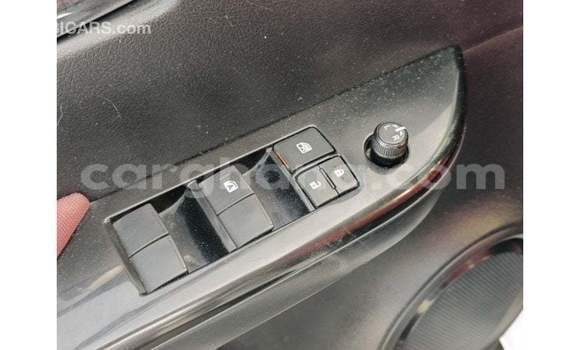 Ra Imported Toyota Hilux funfun Ọkọ̀ in Import - Dubai ni Ashanti Ra Imported Toyota Hilux funfun Ọkọ̀ in Import - Dubai ni Ashanti