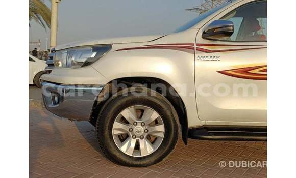 Ra Imported Toyota Hilux funfun Ọkọ̀ in Import - Dubai ni Ashanti Ra Imported Toyota Hilux funfun Ọkọ̀ in Import - Dubai ni Ashanti