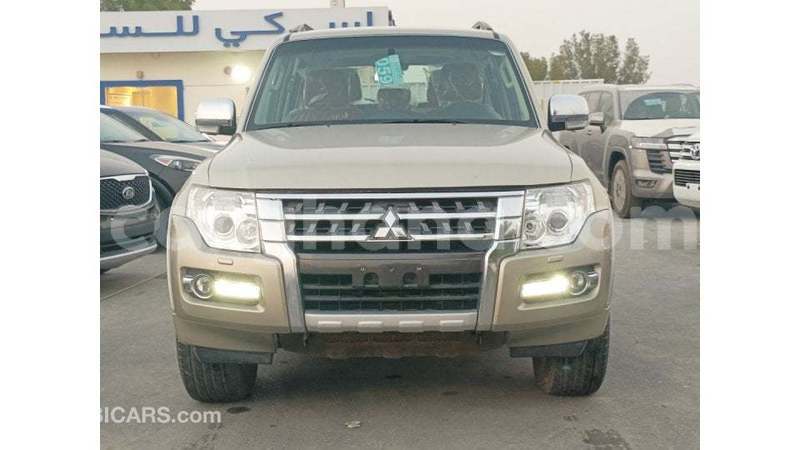 Big with watermark mitsubishi pajero ashanti import dubai 55325