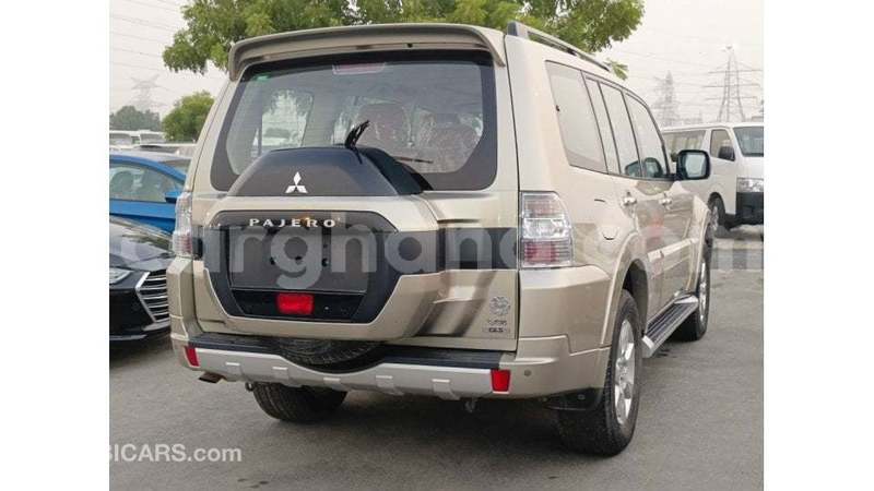 Big with watermark mitsubishi pajero ashanti import dubai 55325