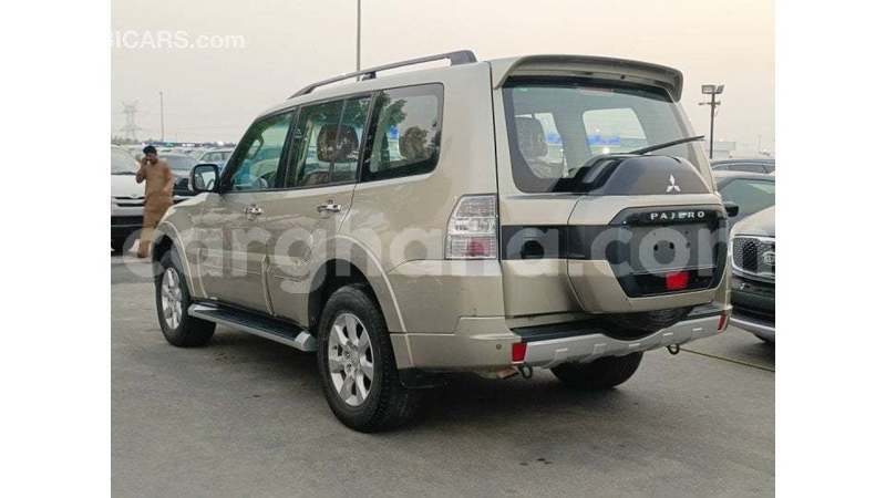 Big with watermark mitsubishi pajero ashanti import dubai 55325