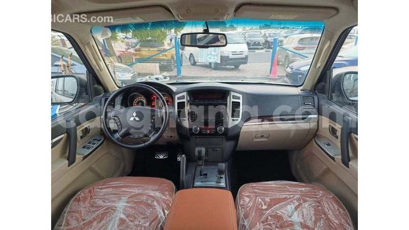 Big with watermark mitsubishi pajero ashanti import dubai 55325