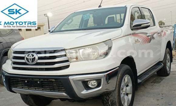 Buy Import Toyota Hilux White Car in Import - Dubai in Ashanti Buy Import Toyota Hilux White Car in Import - Dubai in Ashanti