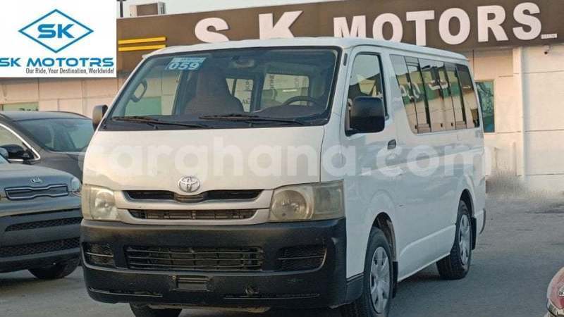 Big with watermark toyota hiace ashanti import dubai 55335