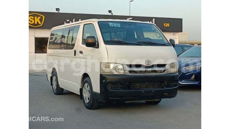 Big with watermark toyota hiace ashanti import dubai 55335