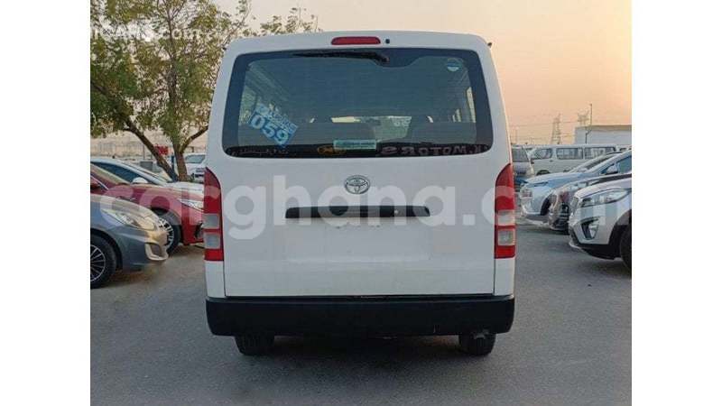 Big with watermark toyota hiace ashanti import dubai 55335