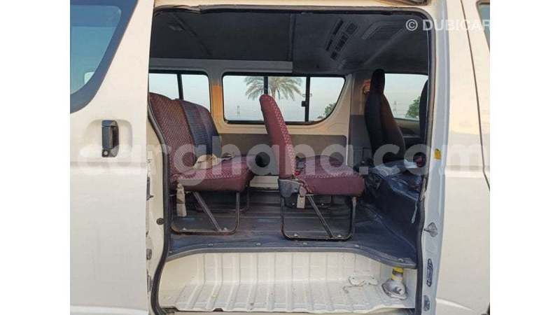 Big with watermark toyota hiace ashanti import dubai 55335