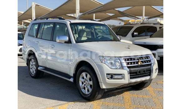 Ra Imported Mitsubishi Pajero funfun Ọkọ̀ in Import - Dubai ni Ashanti Ra Imported Mitsubishi Pajero funfun Ọkọ̀ in Import - Dubai ni Ashanti