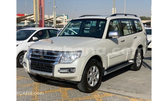 Ra Imported Mitsubishi Pajero funfun Ọkọ̀ in Import - Dubai ni Ashanti Ra Imported Mitsubishi Pajero funfun Ọkọ̀ in Import - Dubai ni Ashanti