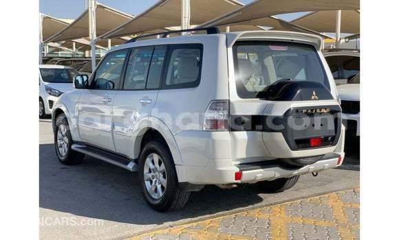 Ra Imported Mitsubishi Pajero funfun Ọkọ̀ in Import - Dubai ni Ashanti Ra Imported Mitsubishi Pajero funfun Ọkọ̀ in Import - Dubai ni Ashanti