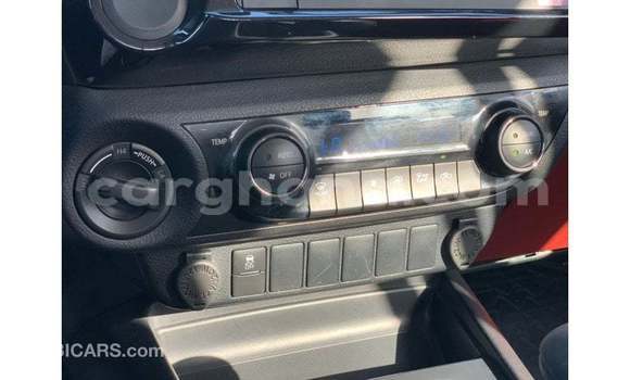 Ra Imported Toyota Hilux funfun Ọkọ̀ in Import - Dubai ni Ashanti Ra Imported Toyota Hilux funfun Ọkọ̀ in Import - Dubai ni Ashanti