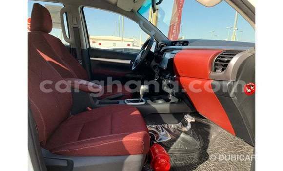 Ra Imported Toyota Hilux funfun Ọkọ̀ in Import - Dubai ni Ashanti Ra Imported Toyota Hilux funfun Ọkọ̀ in Import - Dubai ni Ashanti