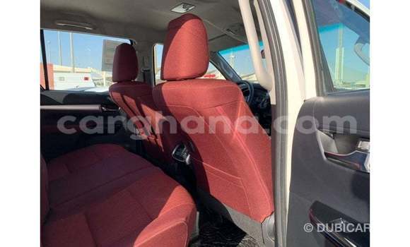Ra Imported Toyota Hilux funfun Ọkọ̀ in Import - Dubai ni Ashanti Ra Imported Toyota Hilux funfun Ọkọ̀ in Import - Dubai ni Ashanti