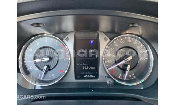 Ra Imported Toyota Hilux funfun Ọkọ̀ in Import - Dubai ni Ashanti Ra Imported Toyota Hilux funfun Ọkọ̀ in Import - Dubai ni Ashanti