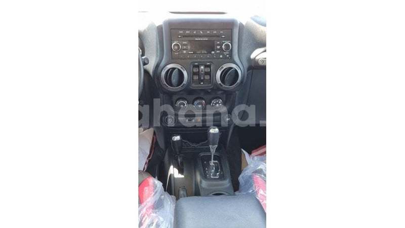 Big with watermark jeep wrangler ashanti import dubai 55377