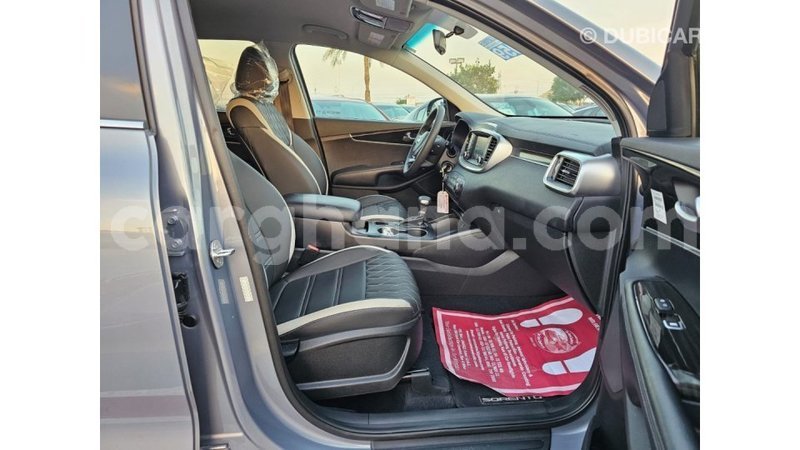 Big with watermark kia sorento ashanti import dubai 55384