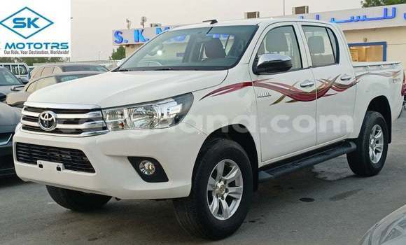Buy Import Toyota Hilux White Car in Import - Dubai in Ashanti Buy Import Toyota Hilux White Car in Import - Dubai in Ashanti