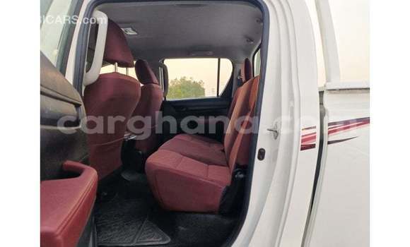 Buy Import Toyota Hilux White Car in Import - Dubai in Ashanti Buy Import Toyota Hilux White Car in Import - Dubai in Ashanti