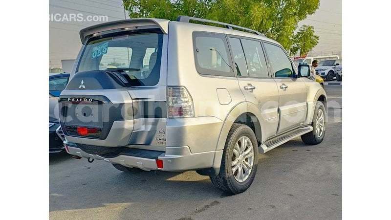 Big with watermark mitsubishi pajero ashanti import dubai 55414